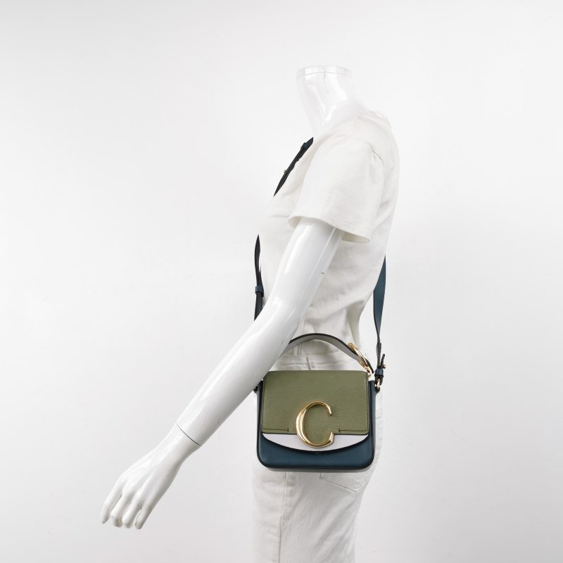 Chloe Chloe C迷你牛皮羊皮拼色字母C徽飾斜挎包-1