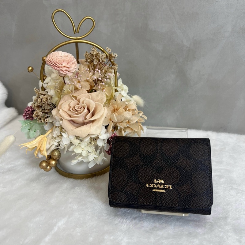 Coach 黑色老花三折短夾-0