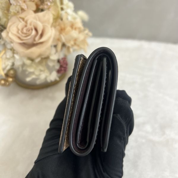 Coach 黑色老花三折短夾-3