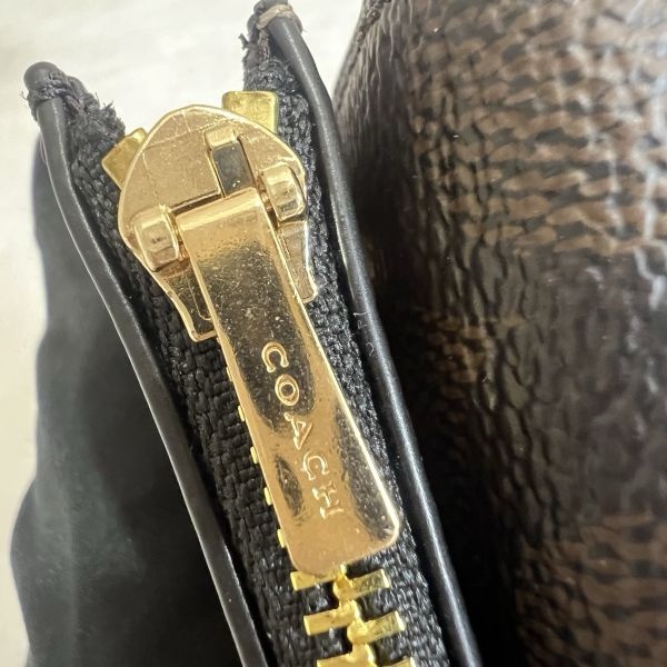 Coach 黑色老花三折短夾-8