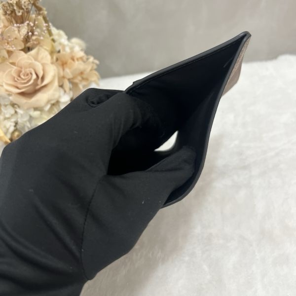 Coach 卡其老花按扣式翻蓋短夾-12