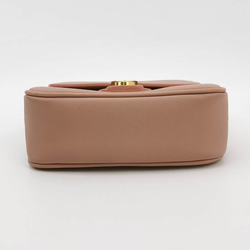 Burberry DK88牛皮純色鎖扣斜挎包單肩包-5