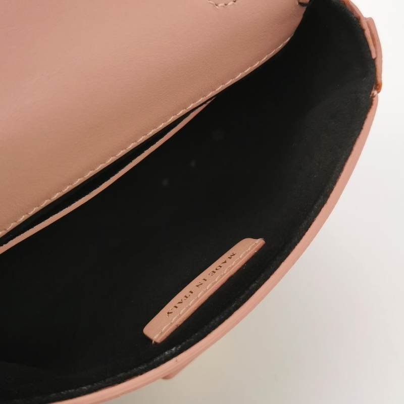 Burberry DK88牛皮純色鎖扣斜挎包單肩包-6