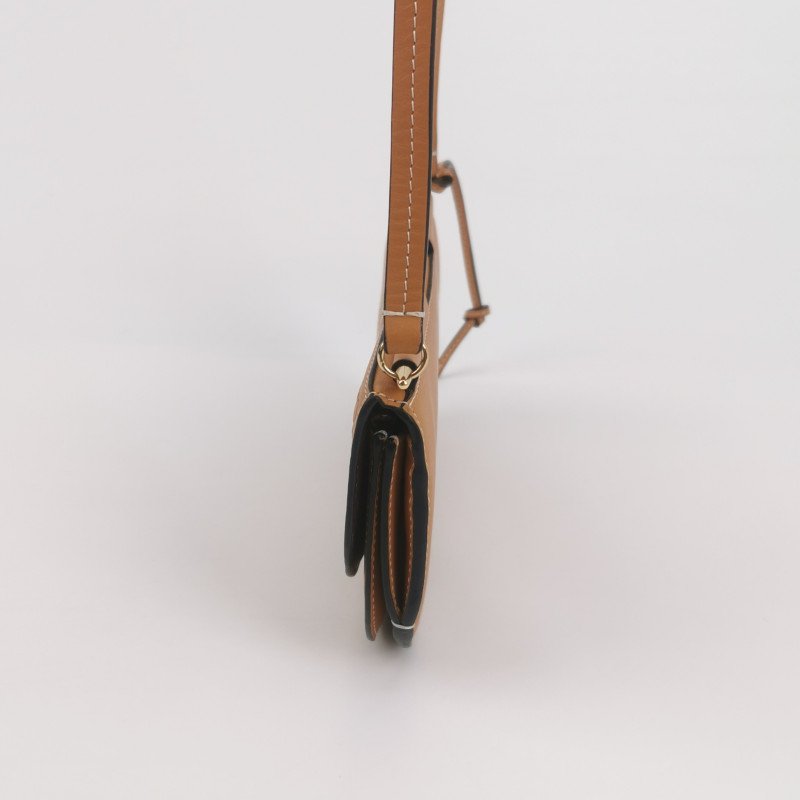 Loewe Gate牛皮純色Logo微標斜挎包-2