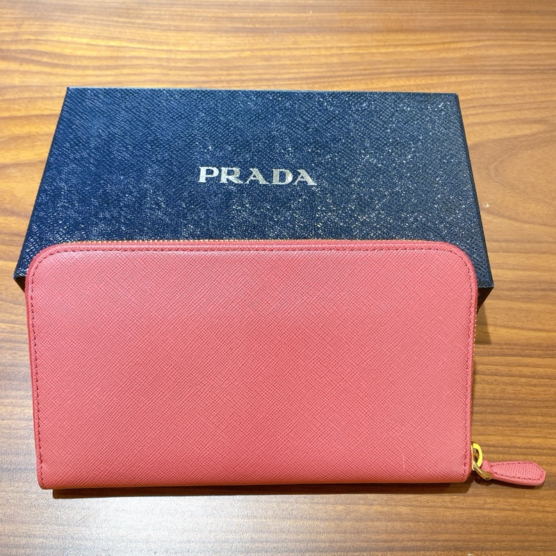 【近新閒置】PRADA桃粉真皮長夾財布 附票卡夾-1