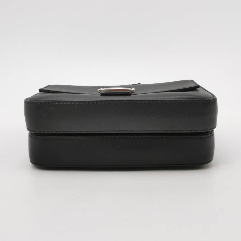 Fendi Double Micro Baguette牛皮純色雙F扣斜挎包-5