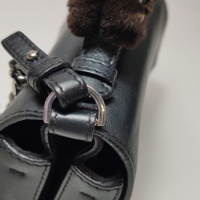 Fendi Double Micro Baguette牛皮純色雙F扣斜挎包-11