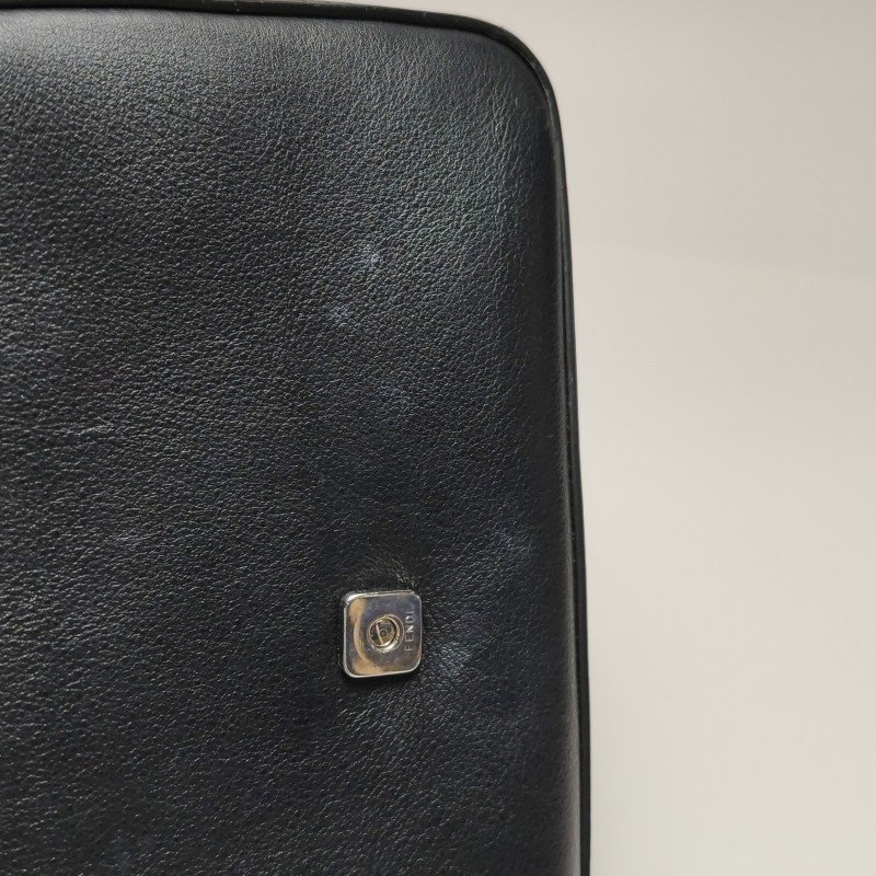 Fendi Double Micro Baguette牛皮純色雙F扣斜挎包-16