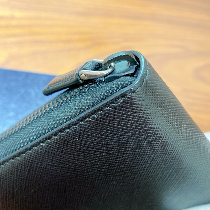 【近新閒置】PRADA黑色真皮多層長夾證件票卡夾零錢袋-14