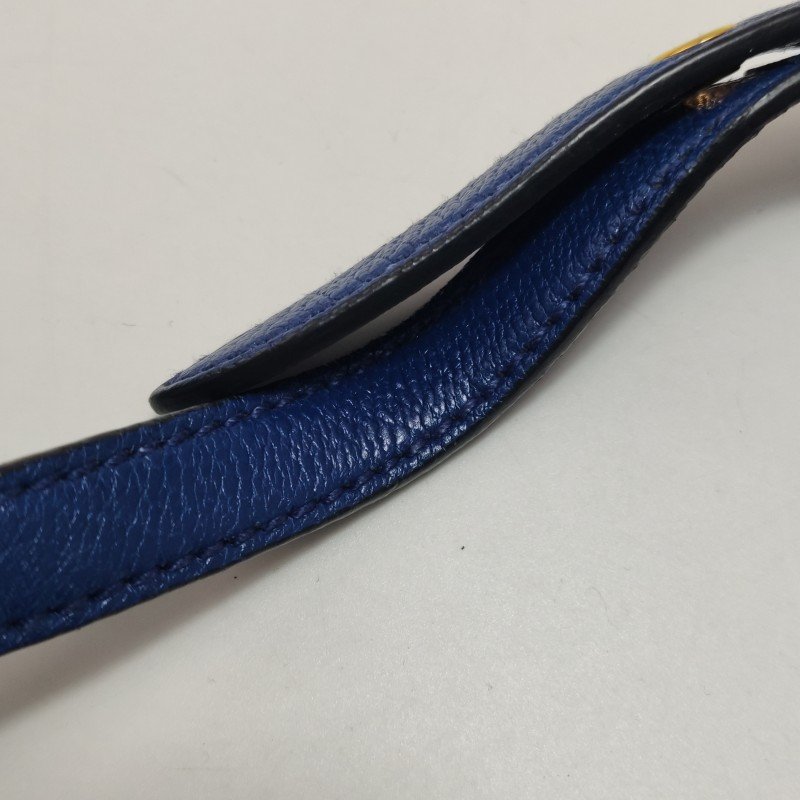 Miu Miu牛皮拼色字母Logo斜挎包單肩包-20