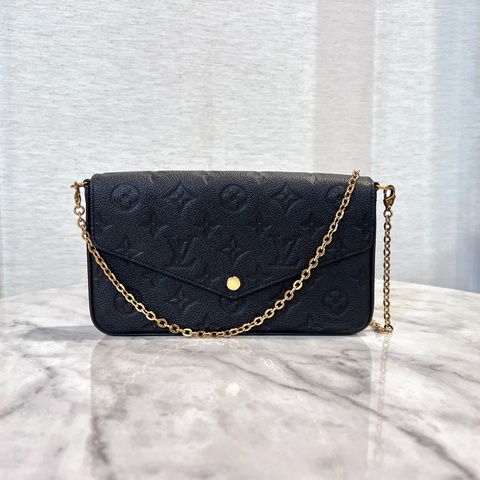 LV 黑牛皮雅雯金釦信封下蓋三合一鏈包