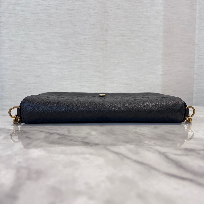 LV 黑牛皮雅雯金釦信封下蓋三合一鏈包-4