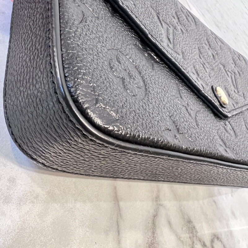 LV 黑牛皮雅雯金釦信封下蓋三合一鏈包-7