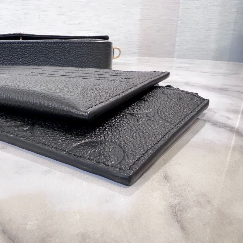 LV 黑牛皮雅雯金釦信封下蓋三合一鏈包-11