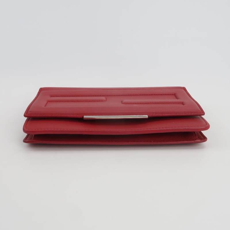 Fendi牛皮純色雙F壓紋金屬徽標斜挎包-5