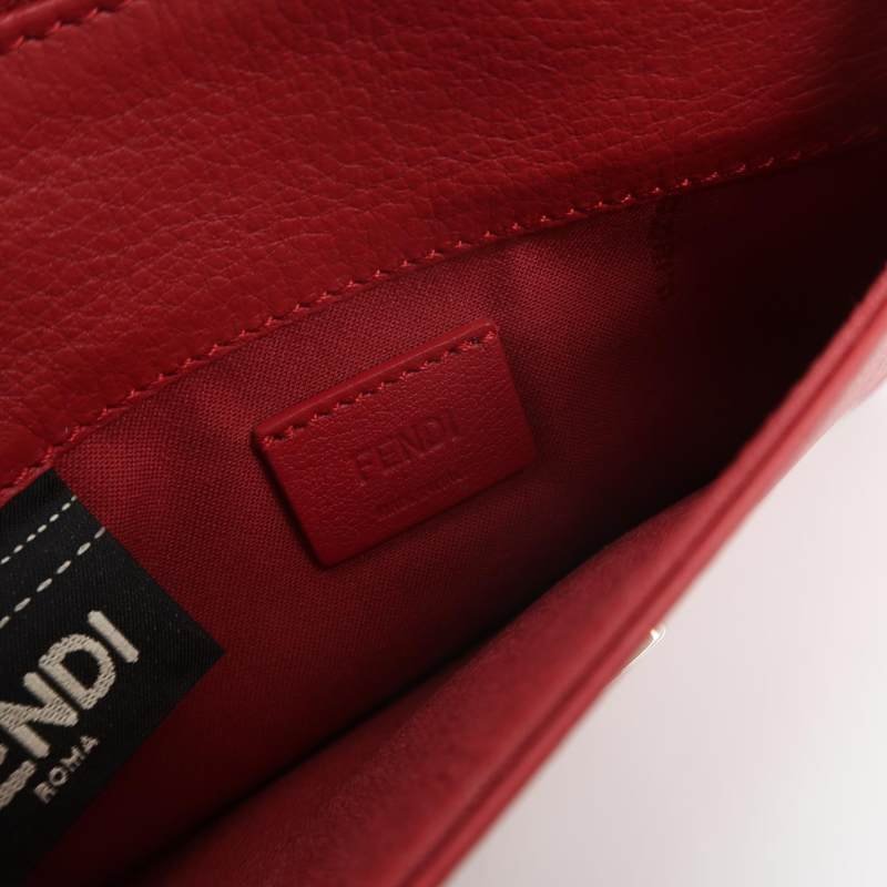 Fendi牛皮純色雙F壓紋金屬徽標斜挎包-7