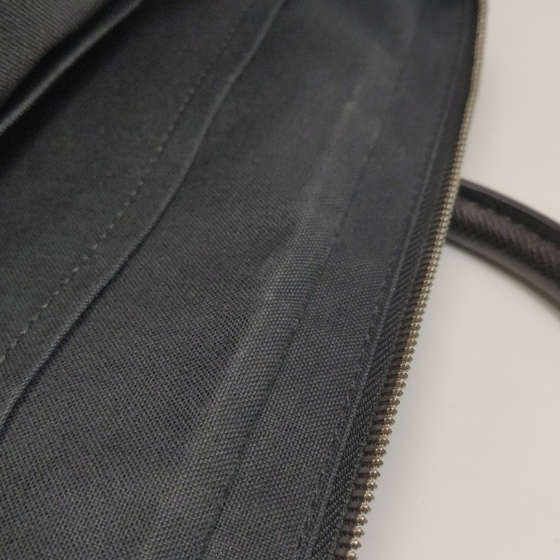 Louis Vuitton(LV)牛皮純色單肩包-10