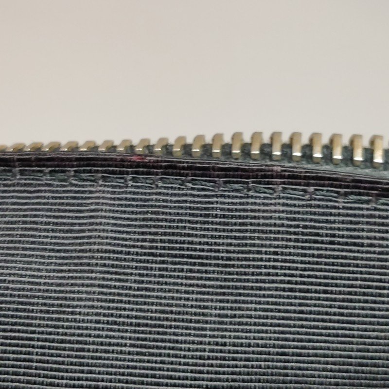 Burberry牛皮純色銘牌徽標拉鏈手提包-9