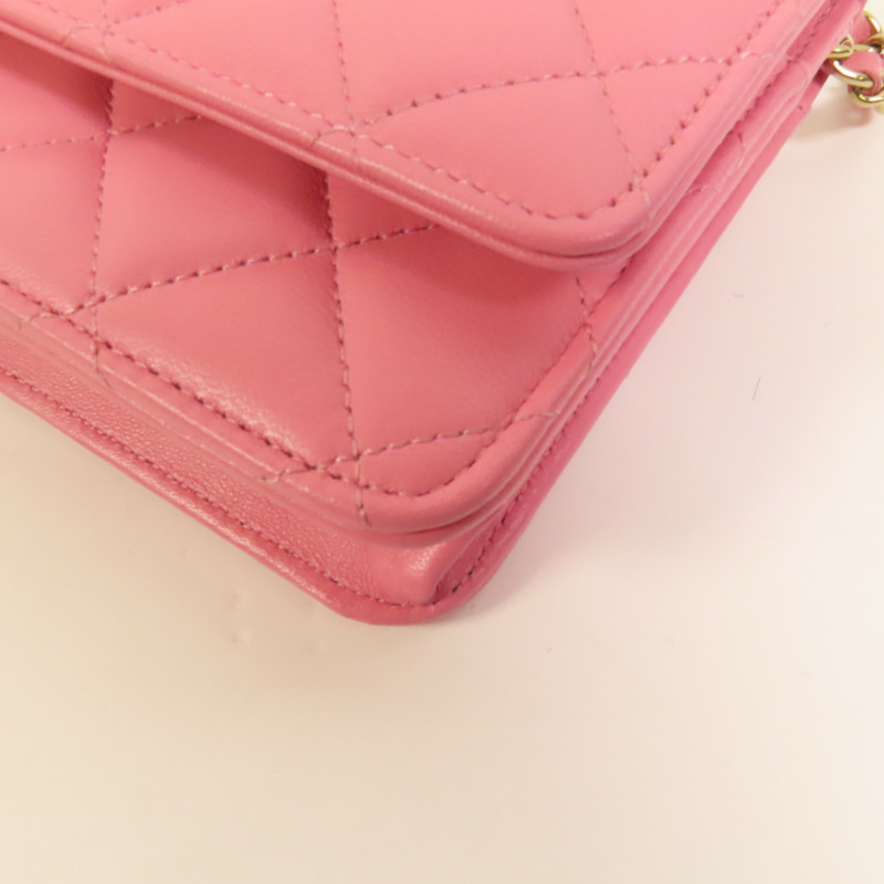 CHANEL 羊皮皮革WOC Wallet On Chain金扣鏈帶肩背袋-11