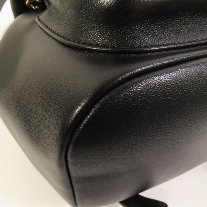 CHANEL 牛皮皮革Duma Backpack金扣背包-11