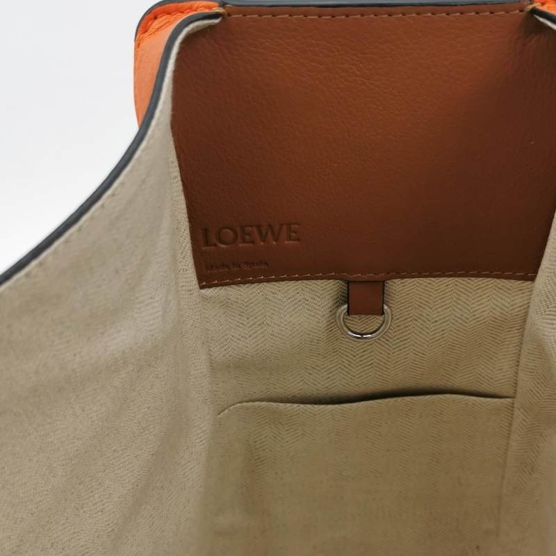 Loewe Hammock吊床包小號牛皮拼色弧形結構單肩包-7