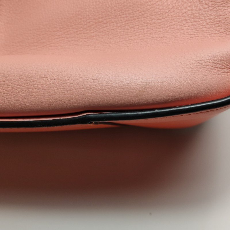 Loewe Hammock吊床包小號牛皮拼色弧形結構單肩包-21