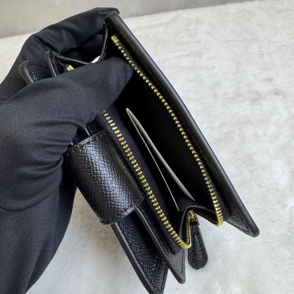 Coach 中號轉角拉鍊錢包-12