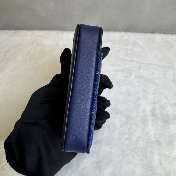 COACH 丹寧藍衍縫拼接皮革鏈帶卡夾零錢包-3