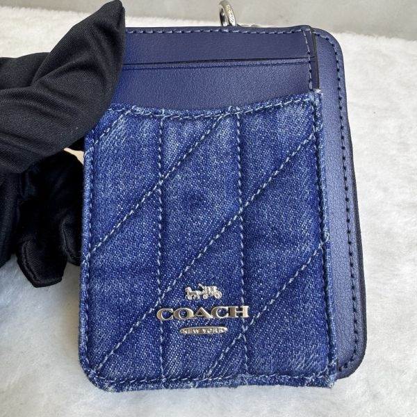 COACH 丹寧藍衍縫拼接皮革鏈帶卡夾零錢包-7