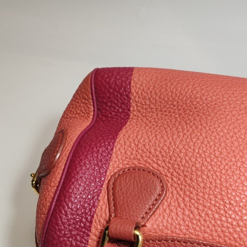 Burberry Alchester牛皮拼色字母Logo雙向拉鏈斜挎包單肩包-22