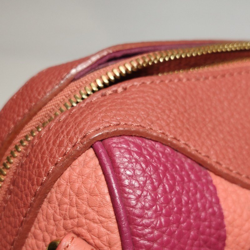 Burberry Alchester牛皮拼色字母Logo雙向拉鏈斜挎包單肩包-28