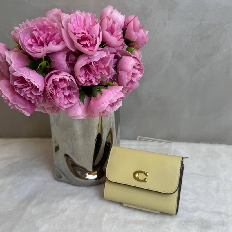 COACH 小雞黃卡片夾短夾-0