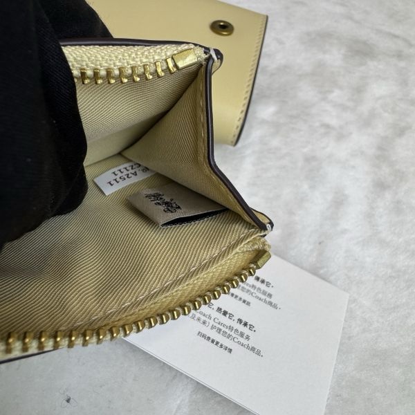 COACH 小雞黃卡片夾短夾-9