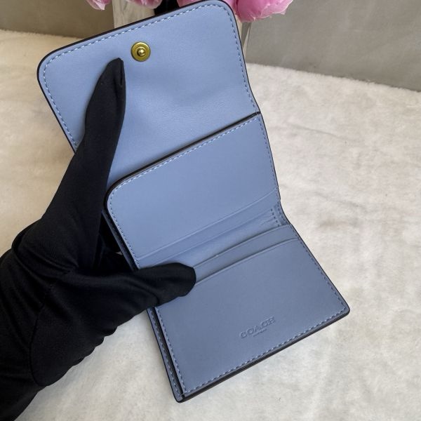 Coach 藍牛皮短夾-9