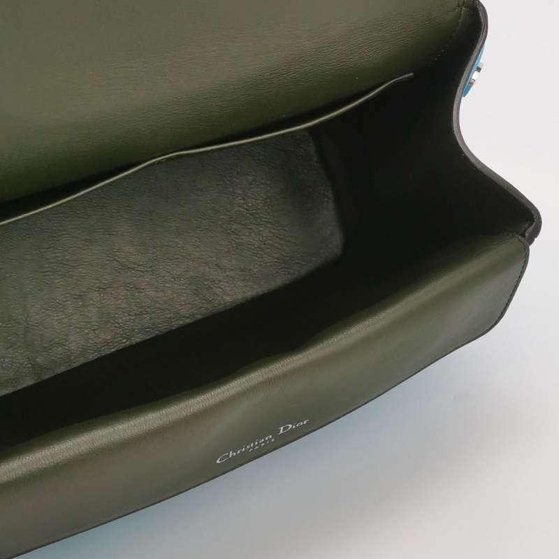 Dior Be Dior中號牛皮純色Dior字母吊飾斜挎包單肩包-6