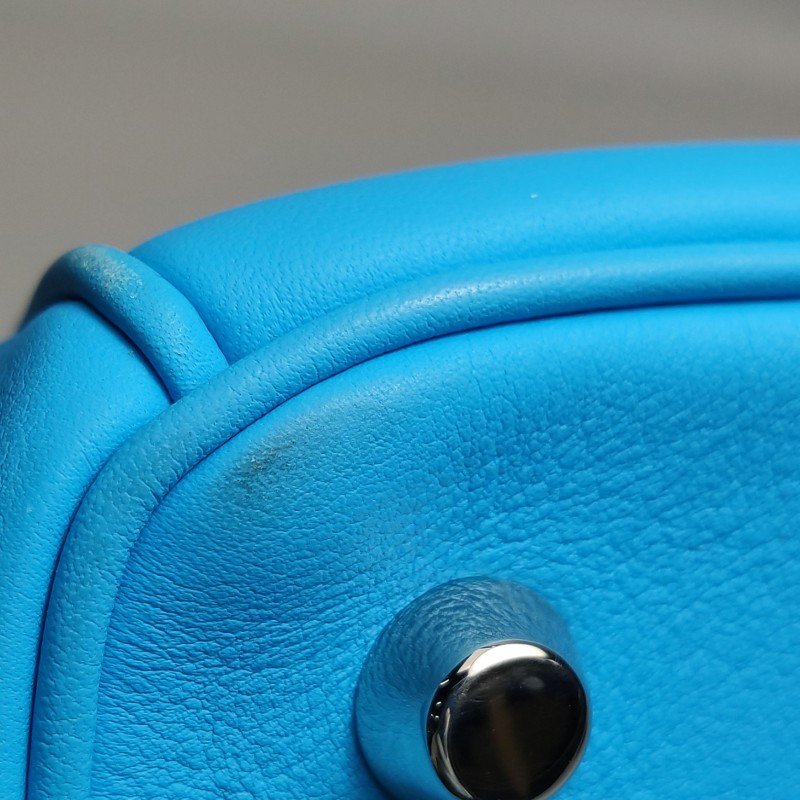 Dior Be Dior中號牛皮純色Dior字母吊飾斜挎包單肩包-14