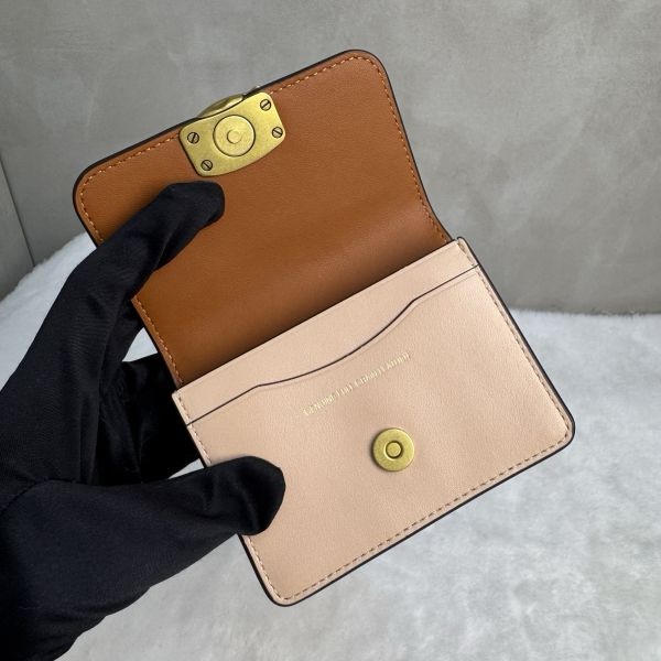 COACH 專櫃款 bandit 粉膚色 卡夾零錢包-13