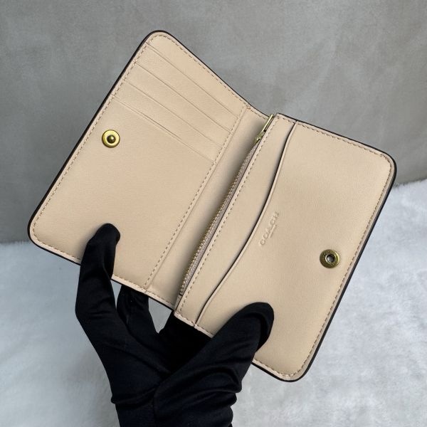 COACH 專櫃款 粉色 C字logo 零錢卡包-7