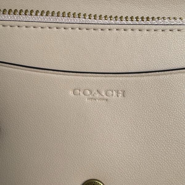 COACH 專櫃款 粉色 C字logo 零錢卡包-8