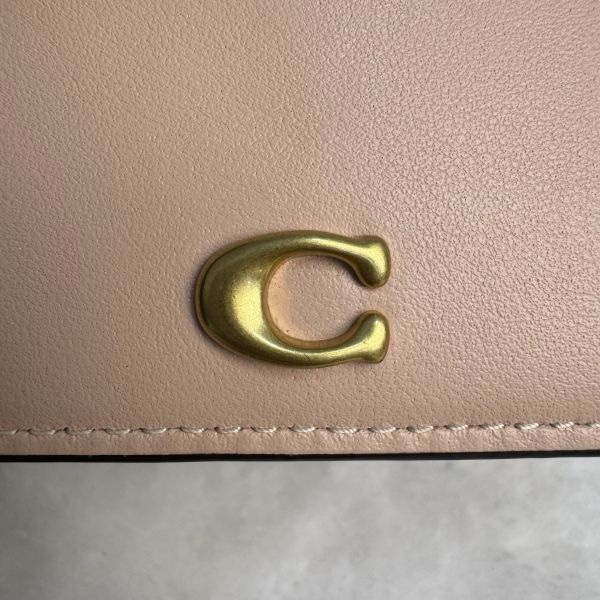 COACH 專櫃款 粉色 C字logo 零錢卡包-15