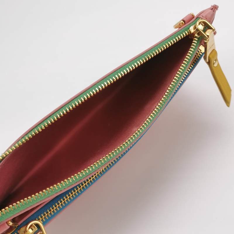 Miu Miu牛皮拼色字母Logo拉鏈子母包斜挎包單肩包-7