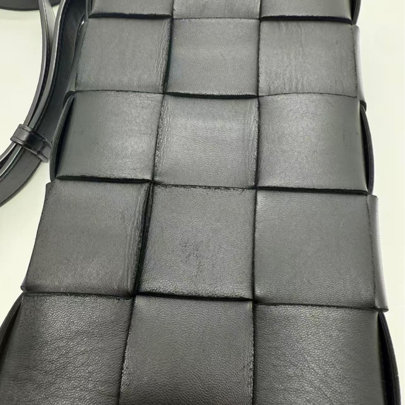 二手BOTTEGA VENETA葆蝶家Cassette手袋編織斜挎包黑色羊皮-4