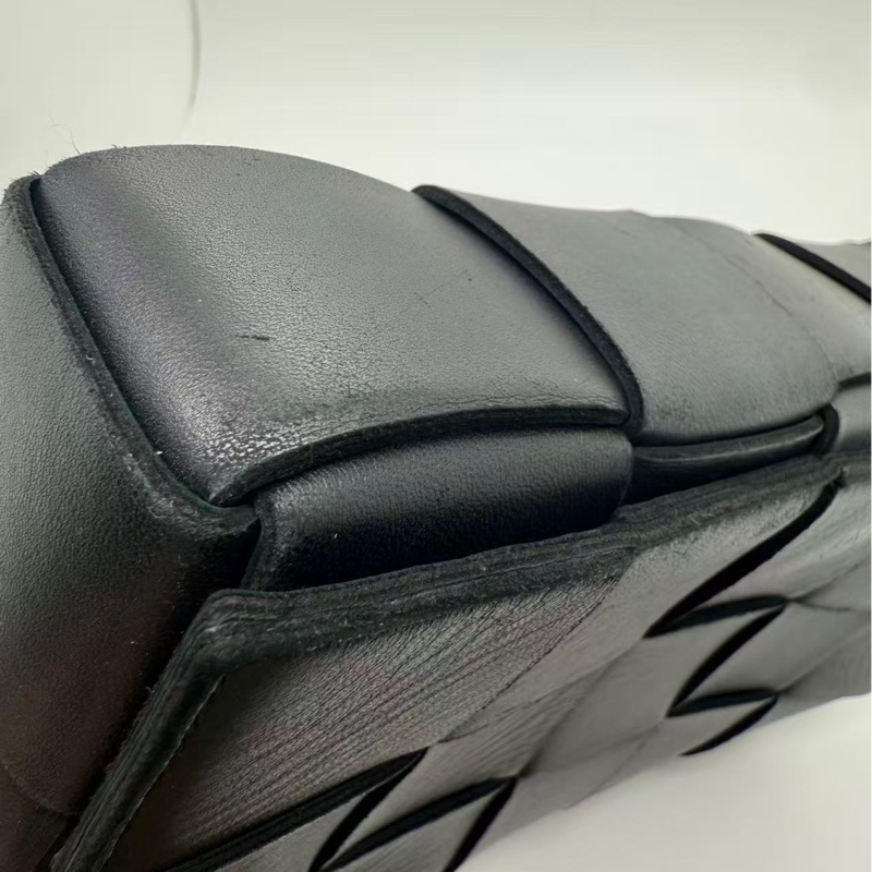 二手BOTTEGA VENETA葆蝶家Cassette手袋編織斜挎包黑色羊皮-13