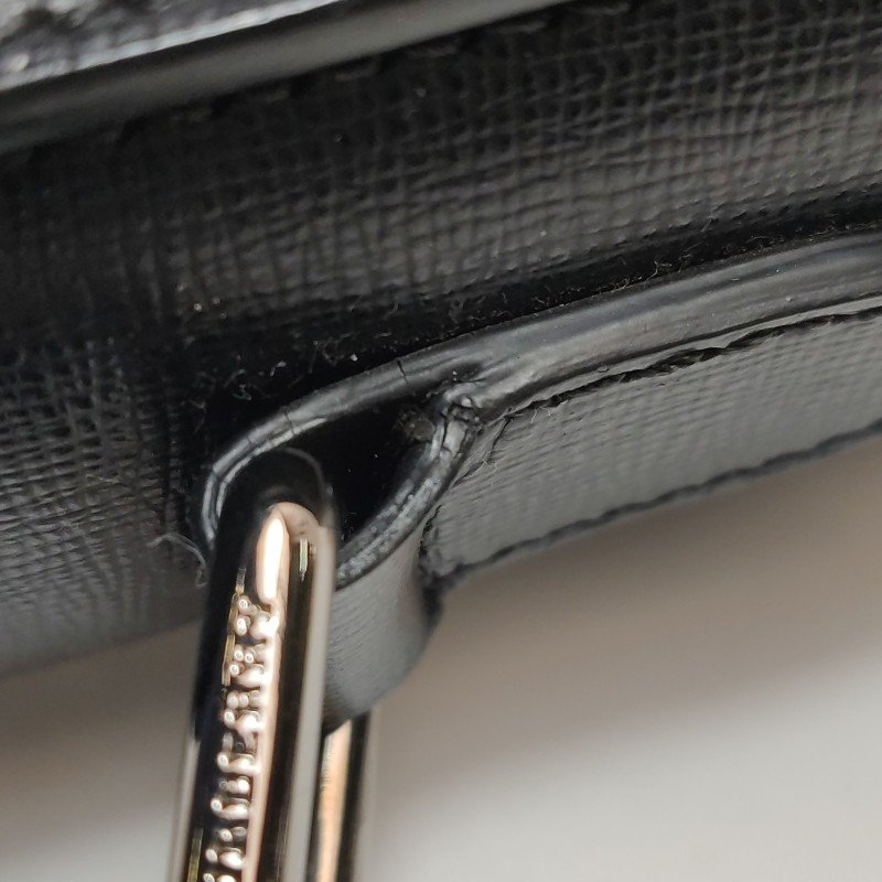 Burberry牛皮純色字母logo單肩包-23