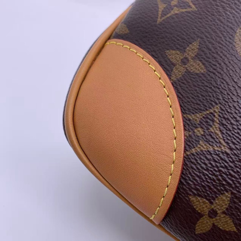 98新以上Lv路易威登黄牛角单肩斜挎包,芯片款尺寸29*16cm,配件肩带-11