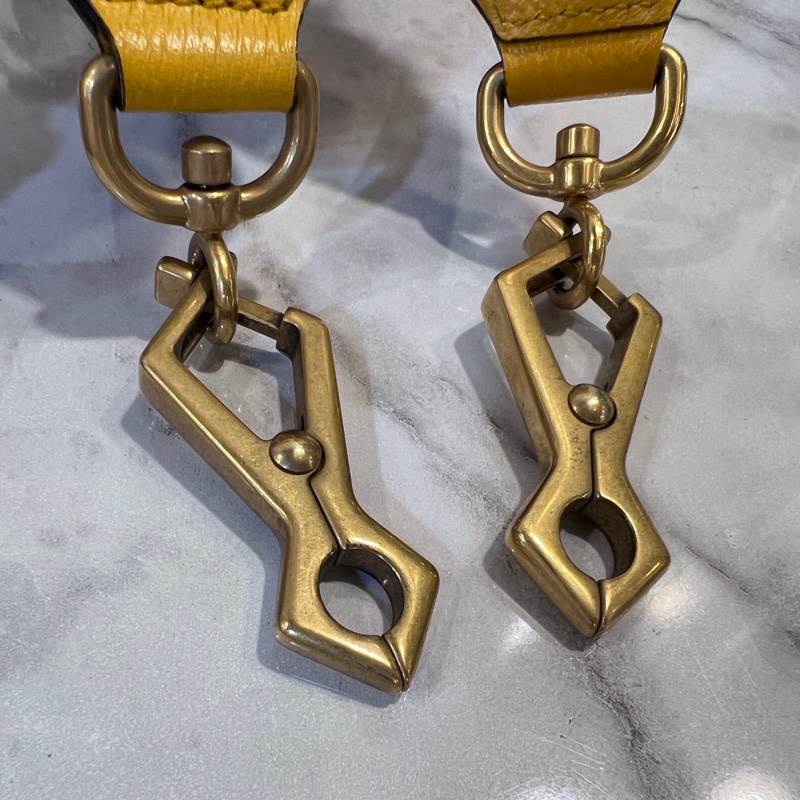 Gucci Pvc咖牛皮霧金釦虎頭斜背相機包-17