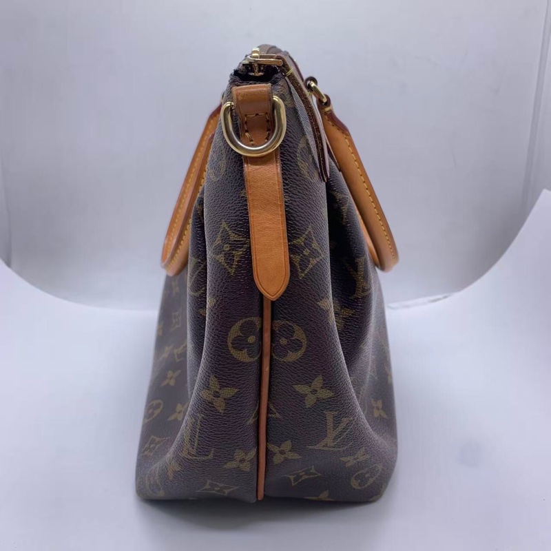 二手Lv turenne老花餃子包中號，設計簡單低調 復古又時髦，很經典的一款，原始成色，尺寸：27*25-2