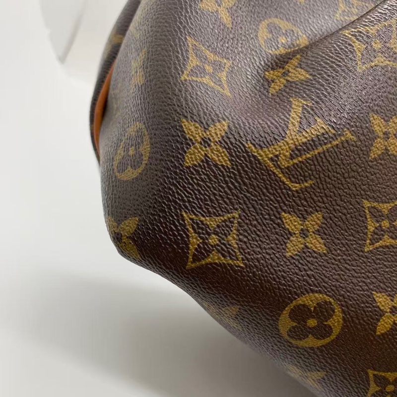 二手Lv turenne老花餃子包中號，設計簡單低調 復古又時髦，很經典的一款，原始成色，尺寸：27*25-11