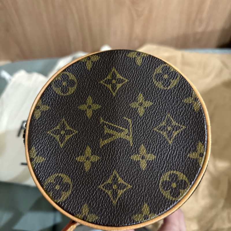 Louis Vuitton 圓筒包-12