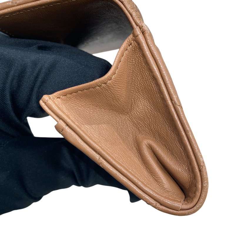 CHANEL 香奈兒 CHANEL19 羊皮 卡片夾 奶茶色 金釦-15